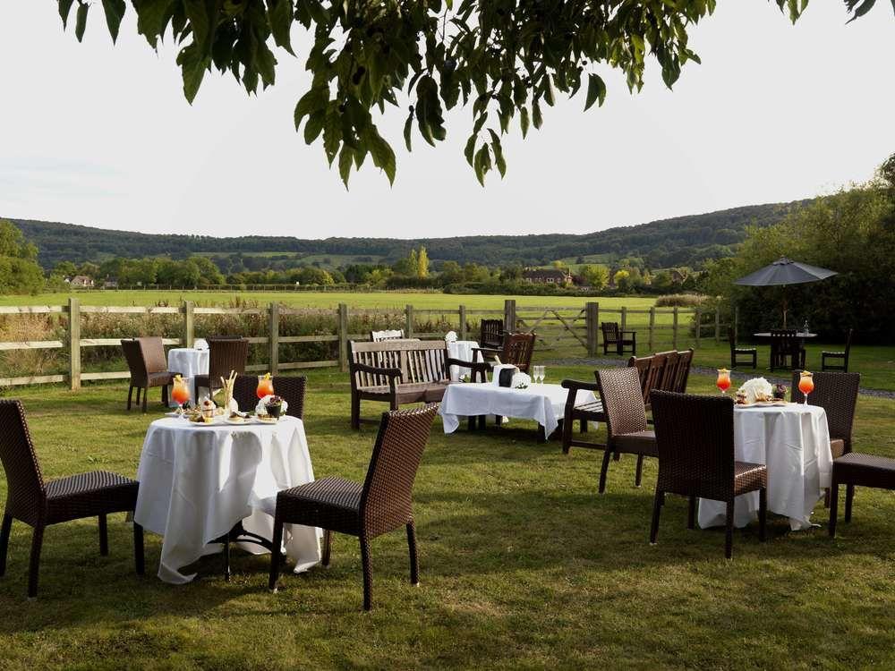 Delta Hotels By Marriott Cheltenham Chase Экстерьер фото