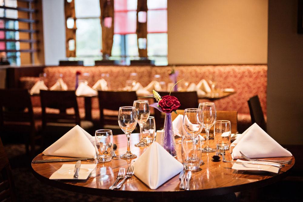 Delta Hotels By Marriott Cheltenham Chase Экстерьер фото