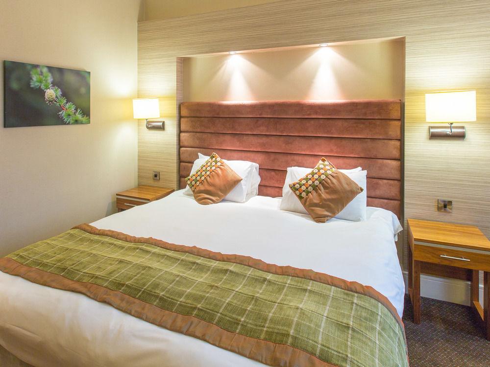 Delta Hotels By Marriott Cheltenham Chase Экстерьер фото