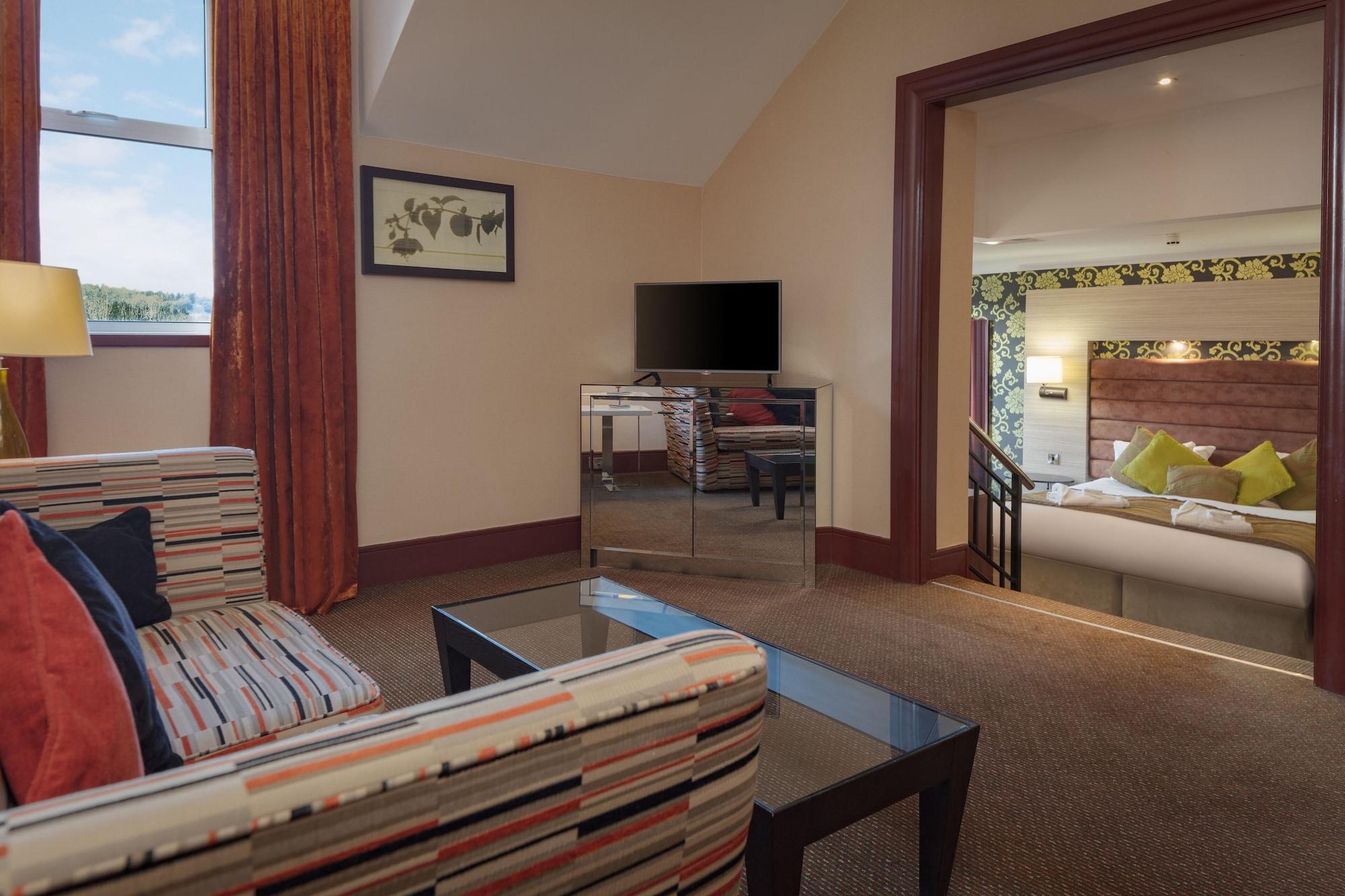 Delta Hotels By Marriott Cheltenham Chase Экстерьер фото