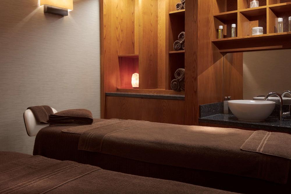 Delta Hotels By Marriott Cheltenham Chase Экстерьер фото