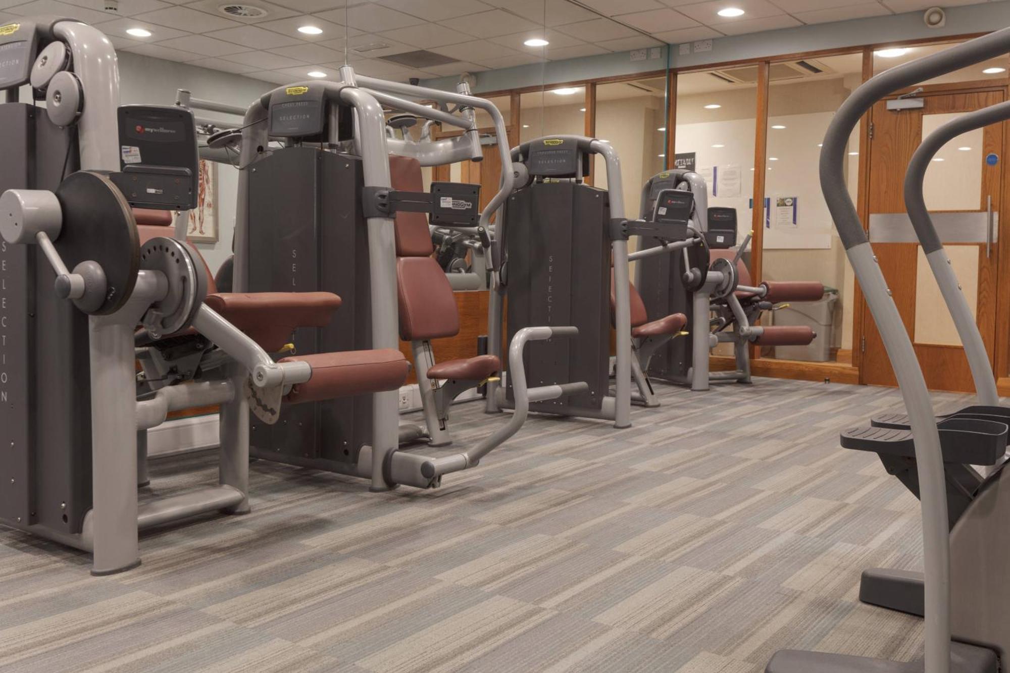 Delta Hotels By Marriott Cheltenham Chase Экстерьер фото