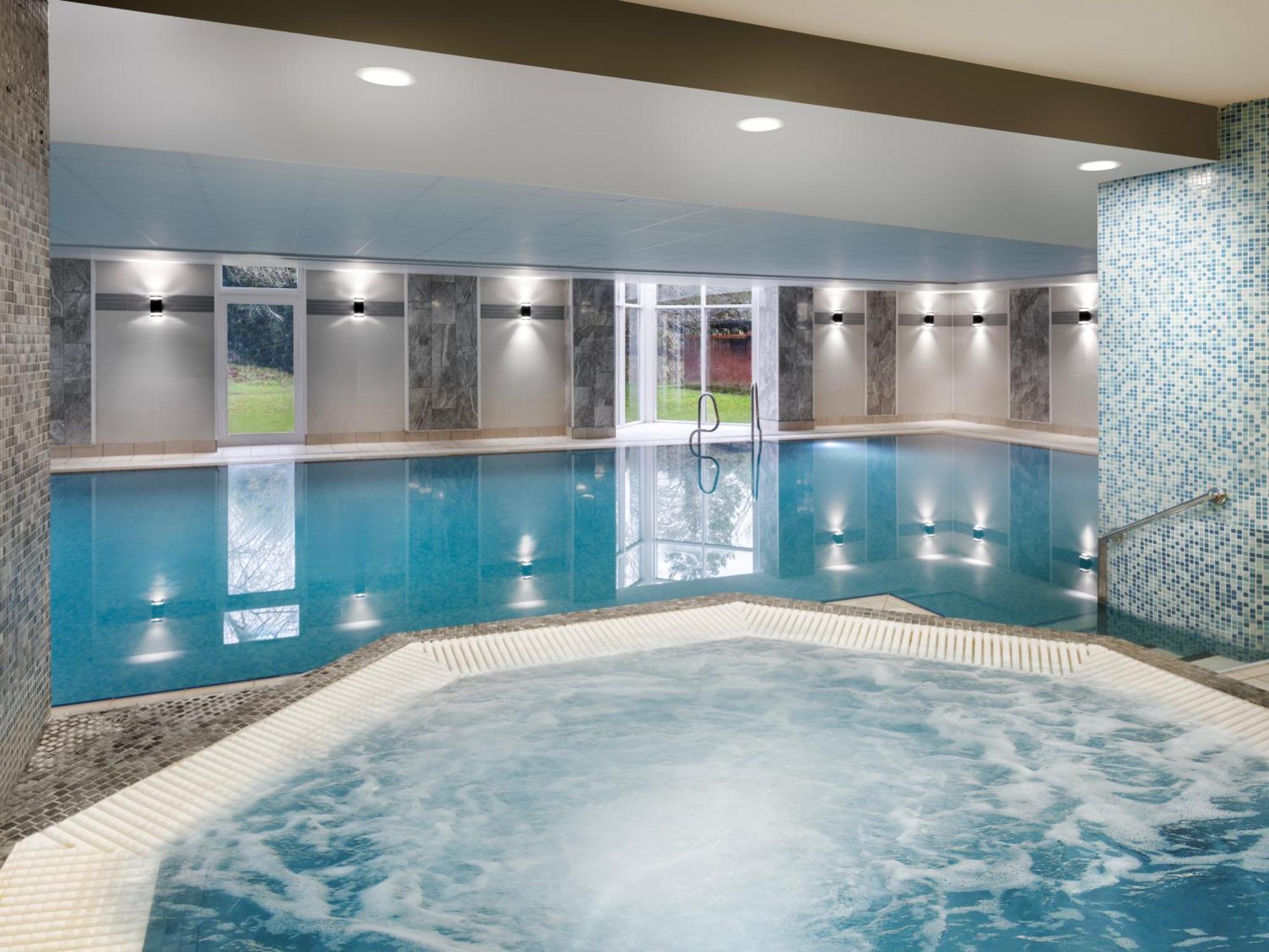 Delta Hotels By Marriott Cheltenham Chase Экстерьер фото