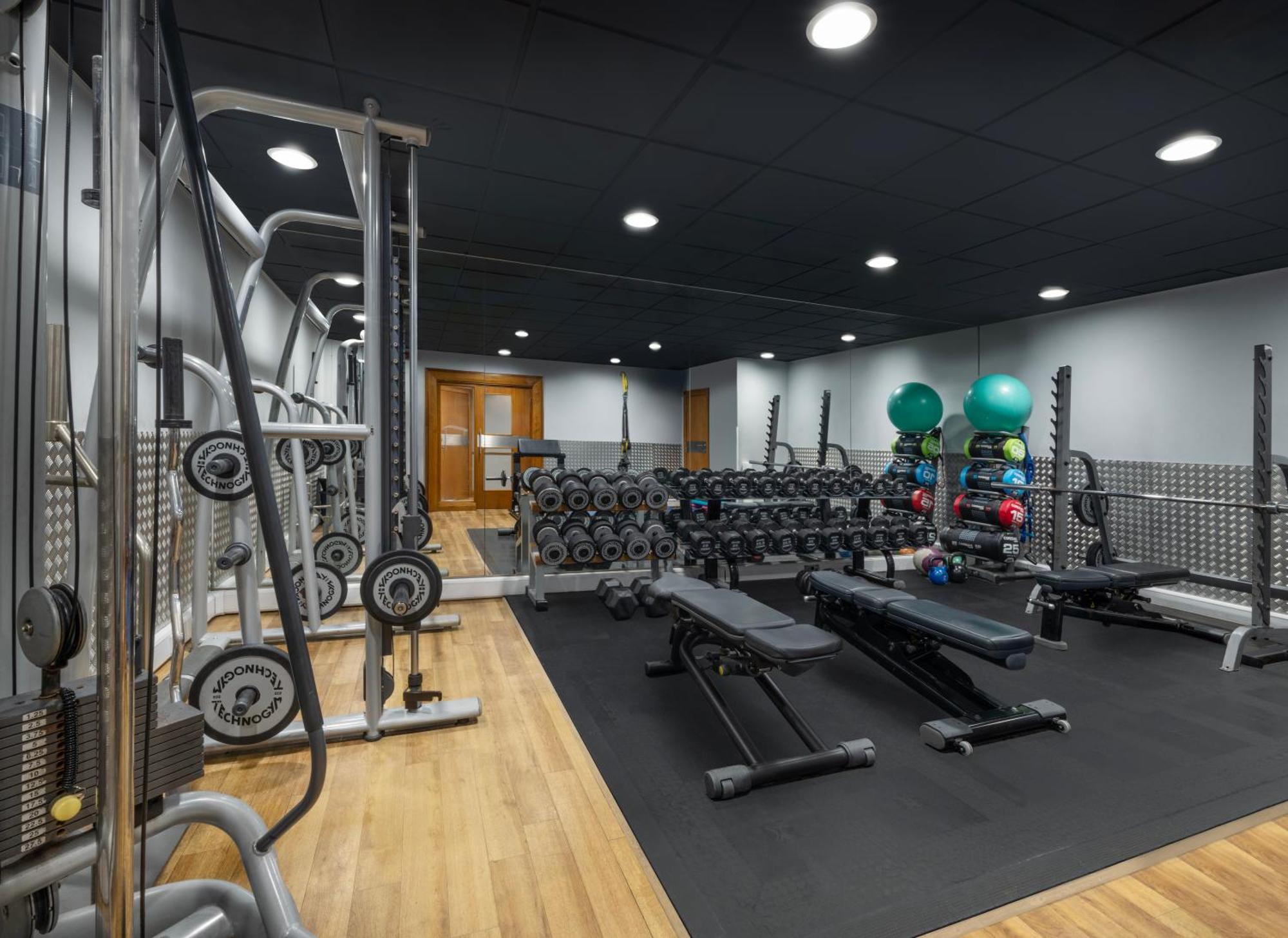 Delta Hotels By Marriott Cheltenham Chase Экстерьер фото